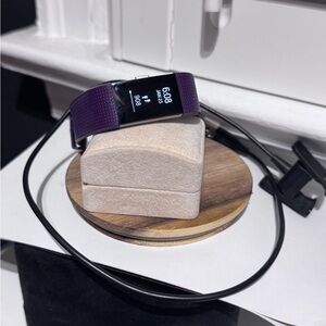 💜 Purple Power-Up! Fitbit Charge 2 with Charger 💜